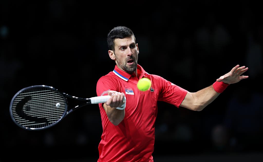 德约科维奇在塞尔维亚队比赛中险胜，领先优势明显引发热议！