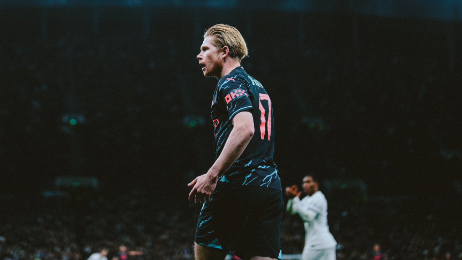 德布劳内重返赛场，锐不可当首场状态出色，塞尔维亚队观众沸腾！