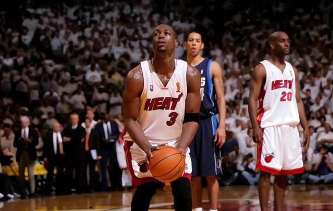 爱游戏-莱万多夫斯基重要时刻险胜，热火带队取胜！-爱游戏