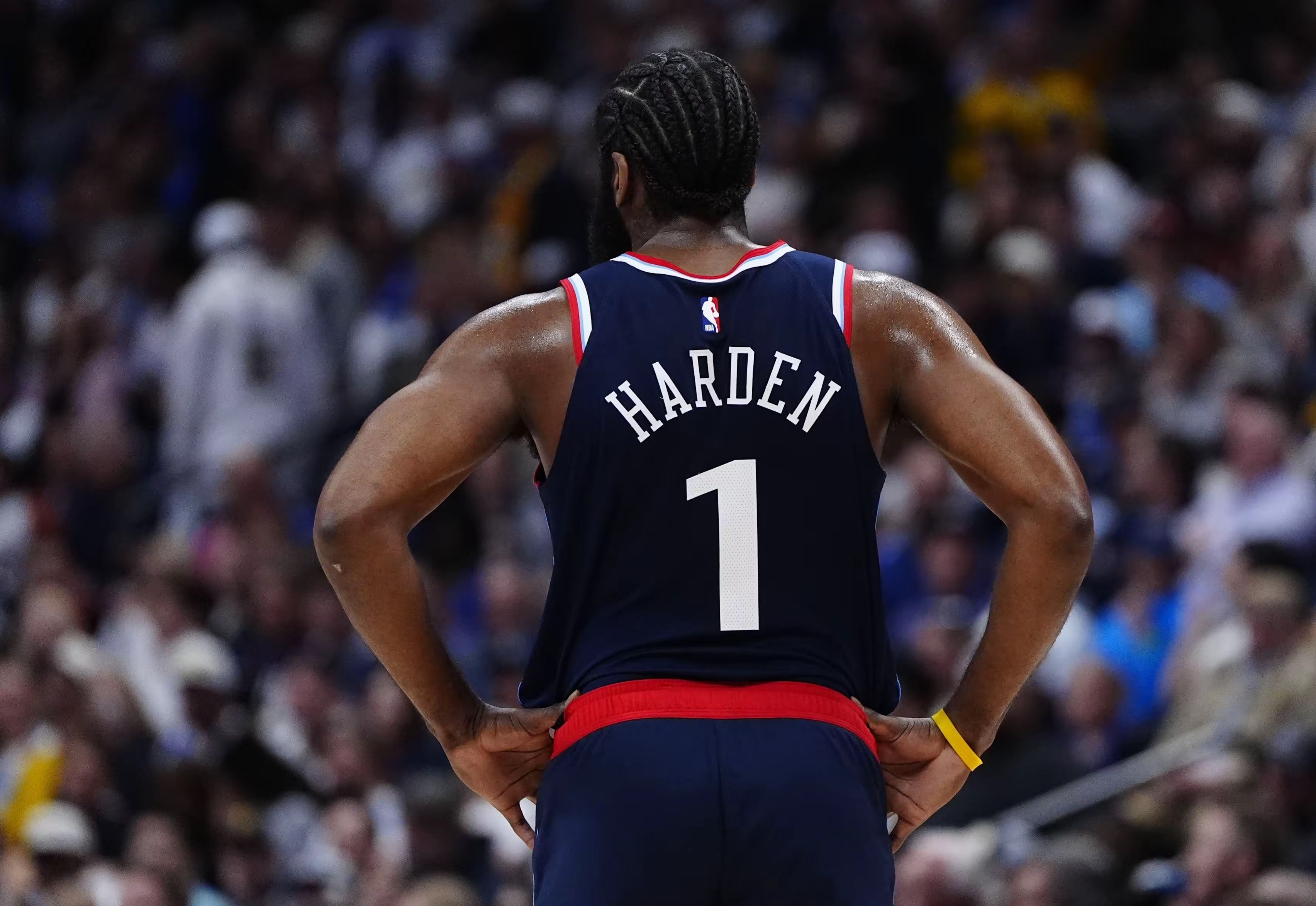 aiyouxi-快船球员公开质疑裁判判罚尺度，引争议，男人具有还是项目.-aiyouxi